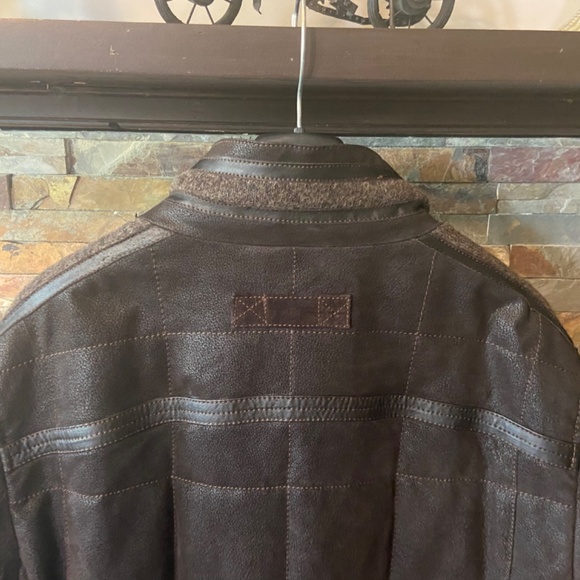 MileStone Jacket - Picture 2 of 4